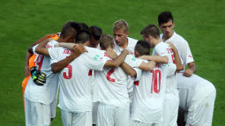 /?proxy=REDAKTION/Saison/Jugend/U19/2014-2015/U19_2014-2015_Teamkreis_255x143.jpg