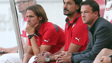/?proxy=REDAKTION/News/2013-2014/Schneider_Bobic_PK_vor_Braunschweig-VfB_1314_464x261_b.jpg