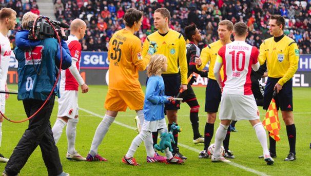 /?proxy=REDAKTION/News/2014-2015/150221_FC_Augsburg_Marionette_606x343.jpg