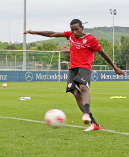 Einer von 13 VfB Teilnehmern: Ibrahima Traoré /?proxy=REDAKTION/News/2012-2013/Profis/Der-haerteste-Bums-255x310b.jpg
