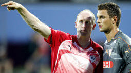 Ebbo Trautner mit Sven Ulreich /?proxy=REDAKTION/Teams/VfB/2010-2011/Trautner_Ulreich_1011_255x143.jpg