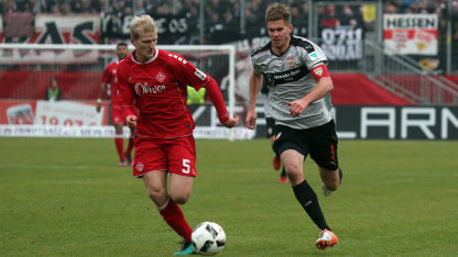 1617 2. BL 17 Galerie FC Würzburger Kickers - VfB