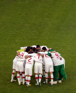 /?proxy=REDAKTION/News/2012-2013/Profis/VfB_Mannschaft_Kreis_Schalke_1213_255x310.jpg