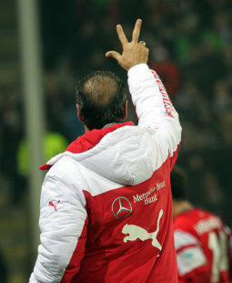 /?proxy=REDAKTION/News/2014-2015/SC_Freiburg-VfB_1415_Rueckblick_255x310.jpg