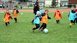 /?proxy=REDAKTION/Verein/Fussballschule/Angebote/Foerdertrainings/Foerdertraining2012_1_255x143.jpg