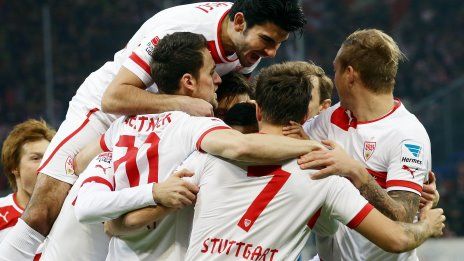 /?proxy=REDAKTION/News/2012-2013/Profis/Rueckblick_Hoffenheim-VfB_Harnik_Torjubel_Team_464x261.jpg