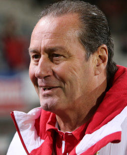 /?proxy=REDAKTION/News/2014-2015/PK_VfB-Schalke_1415_255x310.jpg