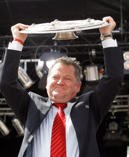 /?proxy=REDAKTION/Verein/News/Portrait_Ruf_Verabschiedung_255x310b.jpg