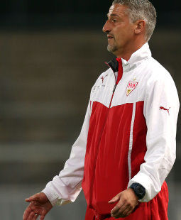 /?proxy=REDAKTION/News/2013-2014/Kramny_vor_VfB_II_-_Duisburg_1314_255x310.jpg