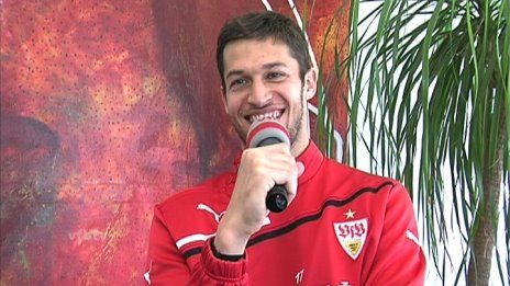 /?proxy=REDAKTION/vfbtv/Interviews_1112/20120424_Matthieu_sagt_ByeBye1_464x261.jpg