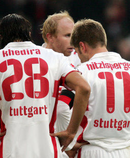 Stehen auch zur Wahl: Die 28 und die 11 /?proxy=REDAKTION/News/2012-2013/Profis/Trikotnummer_VfB_Direkt_255x310.jpg