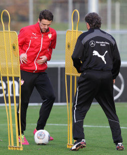 /?proxy=REDAKTION/News/2013-2014/PK_vor_Freiburg-VfB_Gentner_1314_255x310.jpg