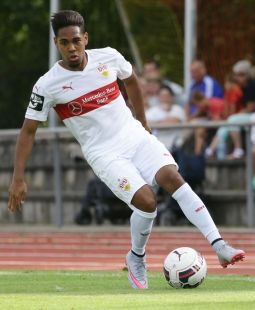 /?proxy=REDAKTION/News/2015-2016/VfB_II/15_16-Mwene-action-255.jpg