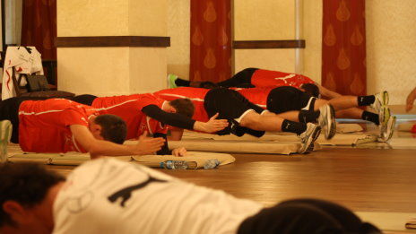 /?proxy=REDAKTION/News/2012-2013/Profis/Stabi-Training_Belek_464x261.jpg
