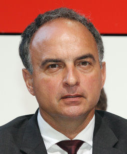/?proxy=REDAKTION/News/2012-2013/Profis/Hansi_Mueller_255x310.jpg