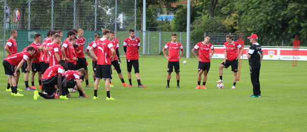 /?proxy=REDAKTION/News/2014-2015/20140715_VfB_Training_606x261a.jpg