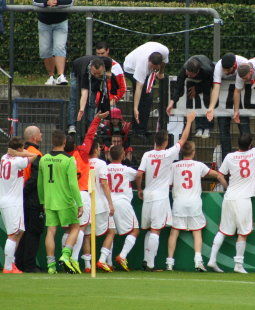 /?proxy=REDAKTION/Saison/Jugend/U17/2011-2012/U17_Finale_Einlaufen_255x310.jpg
