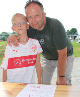 /?proxy=REDAKTION/Fans/Fans_News/Fangeschichte_TL_Sommer_13_Johannes_Thomas_Hoehl_255x310.png