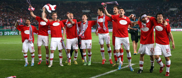 /?proxy=REDAKTION/News/2012-2013/Profis/Nachdreher_VfB-SC_Freiburg_Pokal_606x261.jpg