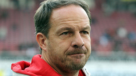 /?proxy=REDAKTION/Teams/VfB/2015-2016/20151018_rr_zorniger-portrait-ii-464x261.jpg