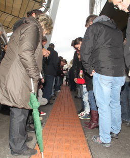 /?proxy=REDAKTION/Fans/Fans_News/Einweihung_VfB_Fan-Stein_255x310.jpg