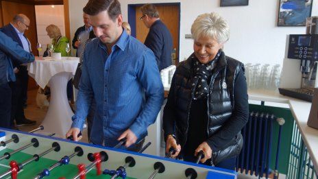 /?proxy=REDAKTION/Business/Business-News/Freundeskreis/20160620-Freundeskreis-Grillfest-464x261.jpg