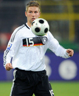 /?proxy=REDAKTION/News/2012-2013/Profis/Thomas_Hitzlsperger_DFB_255x310.jpg