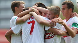 /?proxy=REDAKTION/Saison/Jugend/U19/2013-2014/U19_13-14_Titelbilder_3_255x310.jpg