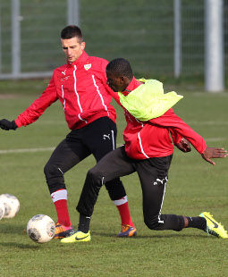 /?proxy=REDAKTION/News/2013-2014/PK_Schalke_VfB_255x310.JPG