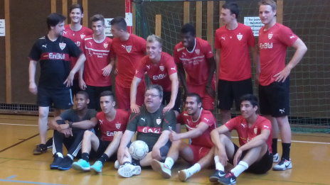 /?proxy=REDAKTION/News/2013-2014/VfB_Jugendakademie_Besuch_464x261.jpg