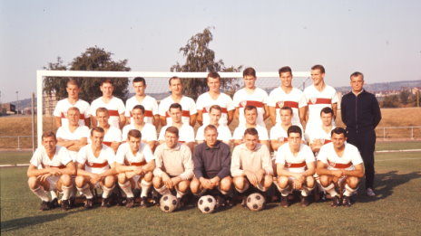 /?proxy=REDAKTION/News/2014-2015/VfB_Mannschaftsfoto_6465_464x261.jpg