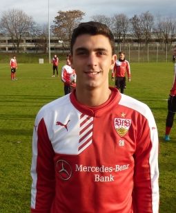 Joel Sonora trägt jetzt das VfB Trikot. /?proxy=REDAKTION/News/2015-2016/VfB_II/15_16-Joel-Sonora-255.jpg