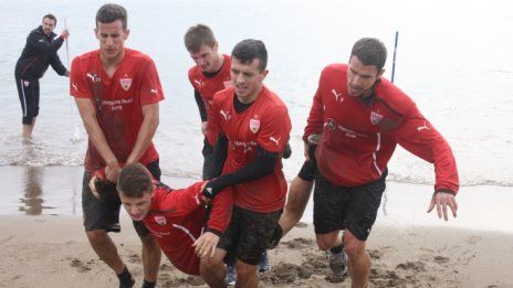 /?proxy=REDAKTION/News/2013-2014/VfB_II_Traininglager_Belek_1314_Teaser_464a.jpg