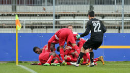 /?proxy=REDAKTION/Saison/Jugend/U17/2014-2015/U17_Gruppenjubel_1415_255x143.jpg