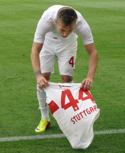 /?proxy=REDAKTION/News/2013-2014/Nachdreher_VfB-Hoffenheim_Maxim_255x310.jpg