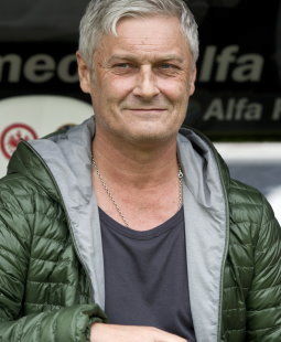 /?proxy=REDAKTION/News/2014-2015/Rueckblick_Frankfurt-VfB_1415_Veh_255x310.jpg