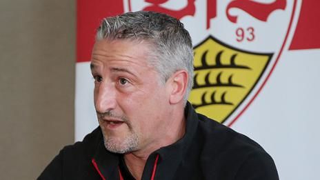 /?proxy=REDAKTION/Teams/VfB/2015-2016/201601-Juergen-Kramny-spricht-592x333_464x261.jpg