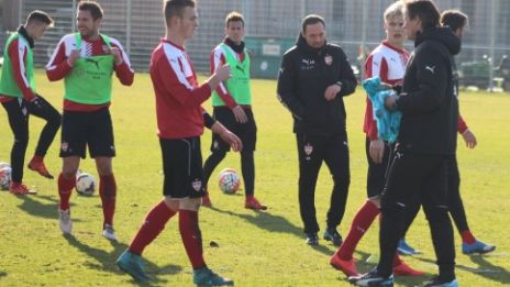 /?proxy=REDAKTION/News/2015-2016/VfB_II/Andreas-Hinkel-464.jpg