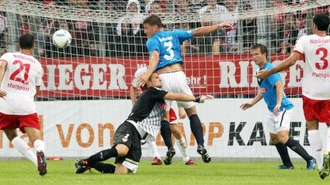 /?proxy=REDAKTION/News/2011-2012/Testspiele/Kickers-VfB2011_1_464x261.jpg