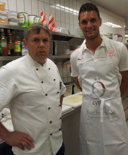 /?proxy=REDAKTION/News/2012-2013/Profis/Ulle_kocht_Trainingslager_255x310.jpg