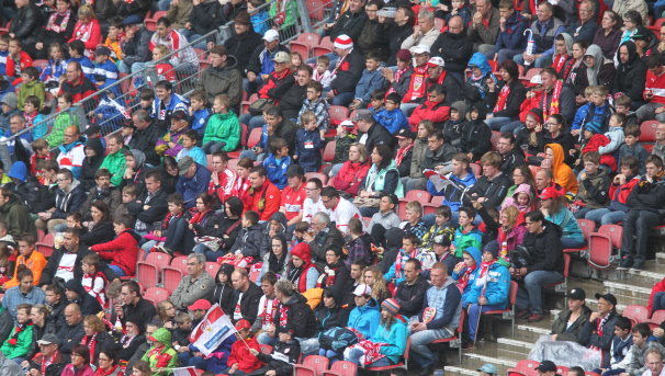 /?proxy=REDAKTION/Fans/Fans_News/Familientag_1213_606x343.jpg