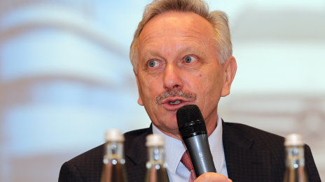 /?proxy=REDAKTION/News/2013-2014/Interview_Joachim_Schmidt_Jun13_464x261.jpg