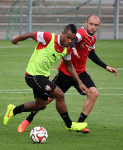 /?proxy=REDAKTION/News/2014-2015/20140909_Trainingsauftakt_vor_FCB-VfB_255x310.jpg
