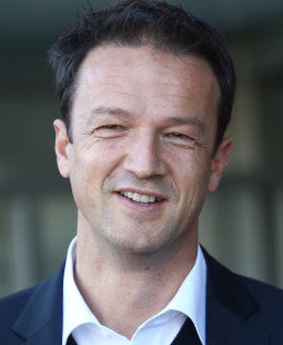 /?proxy=REDAKTION/News/2013-2014/Fredi_Bobic_Interview_U23_255x310.jpg
