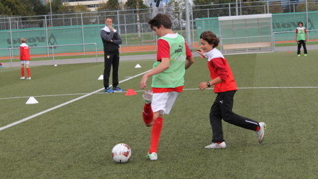 /?proxy=REDAKTION/Verein/Fussballschule/News/20150914-Fussballschule-464x261.jpg