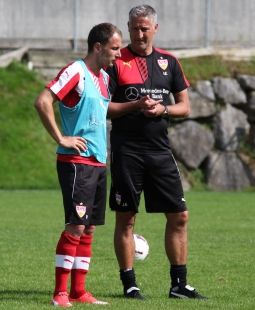 /?proxy=REDAKTION/News/2015-2016/VfB_II/15_16-Kramny-Rathgeb-Training-255.jpg