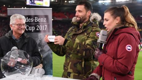 /?proxy=REDAKTION/News/2016-2017/20161129-Auslosung-Mercedes-Benz-JuniorCup-592x333_464x261.jpg