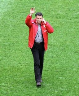 /?proxy=REDAKTION/News/2011-2012/News/Bobic_Mainz_255x310.jpg