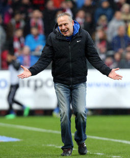 /?proxy=REDAKTION/News/2013-2014/Vorbericht_VfB-Freiburg_Sreich_1314_255x310.jpg