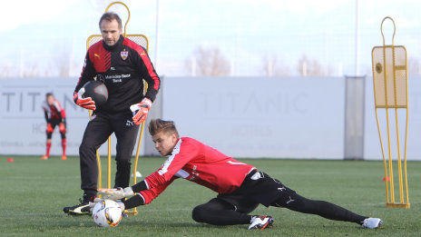 /?proxy=REDAKTION/News/2015-2016/20160108-Mitch-Langerak-464x261.jpg